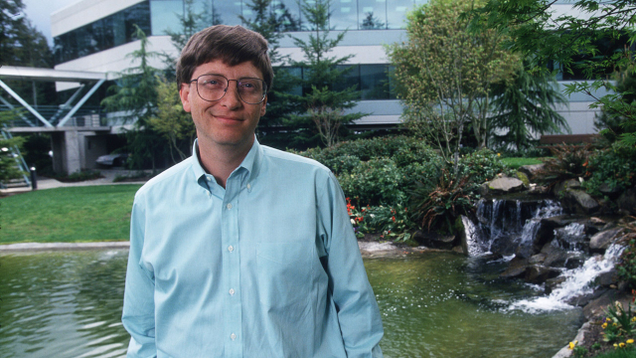 Illustration for article titled The Incredible Stories Of All 3 Times Bill Gates Has Eaten A Hot Dog